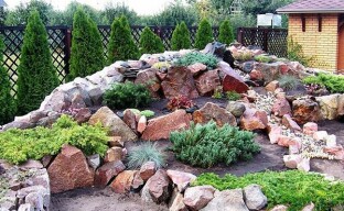 Diy kolmiportainen alppiliukumäki