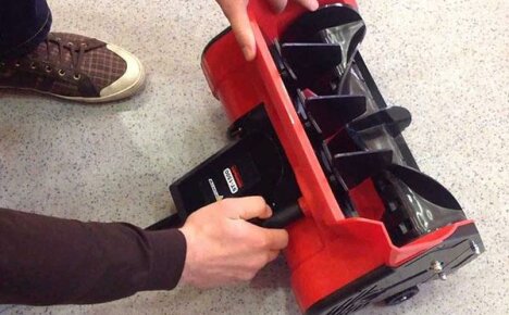 Kotitekoinen ruuvikauha yksityiseen taloon