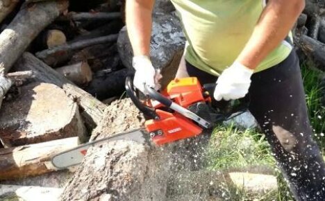 Kuinka valita moottorisaha: käytännön neuvoja