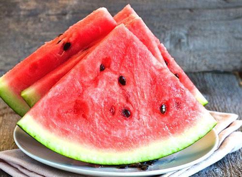 Suurella nitraattipitoisuudella vesimelonimyrkytys on mahdollista