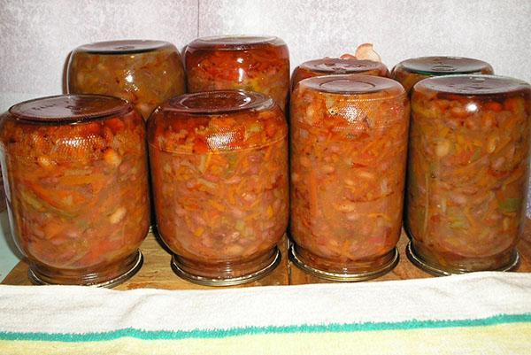 munakoiso papuilla ja vihanneksilla