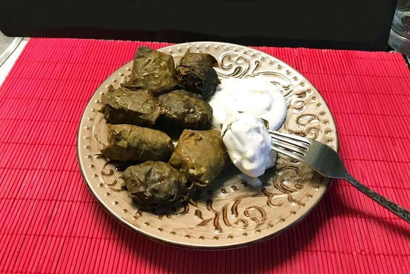 Armenialainen resepti viinirypälelehtien dolmalle