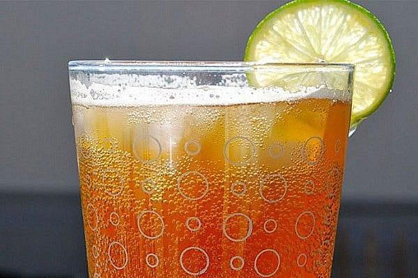kotitekoinen inkivääri limonadi