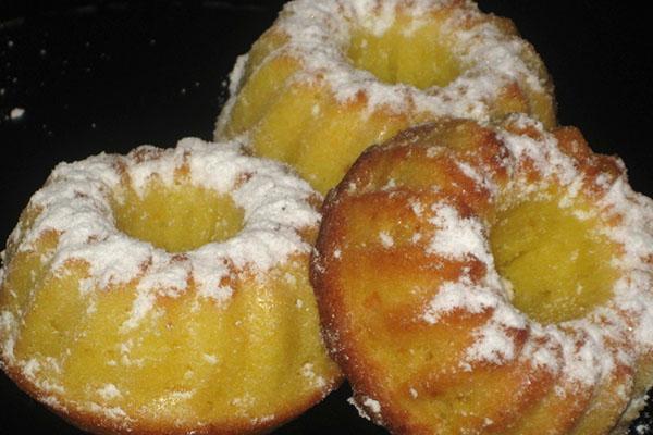klassiset oranssit muffinit
