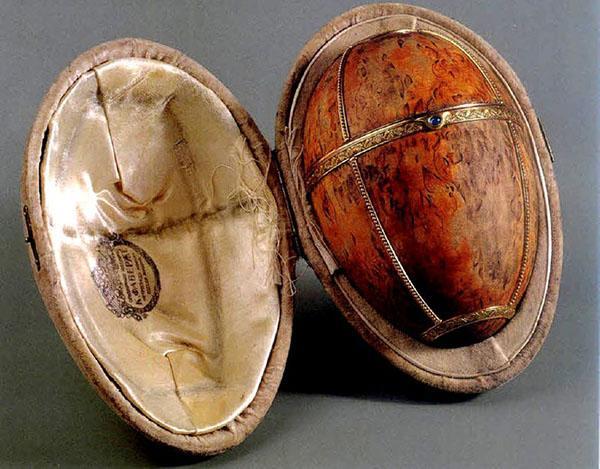 Karjalan koivun Faberge-muna