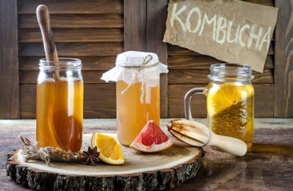 terveellinen kombucha-juoma