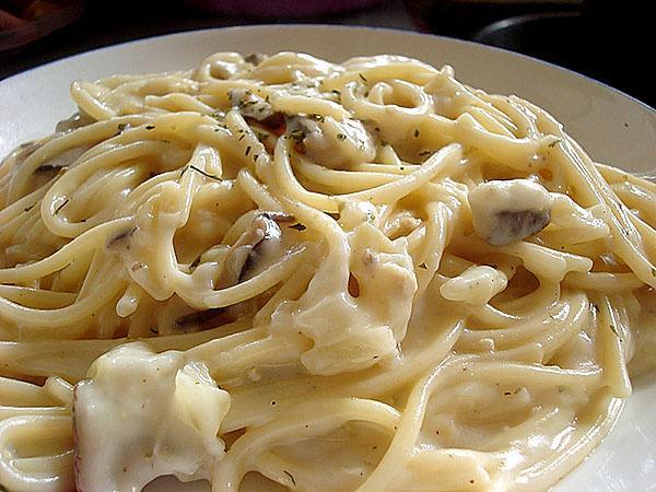 pasta sieniä kermainen kastike