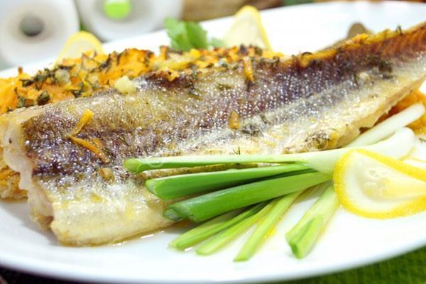 uunissa paistettu pollock