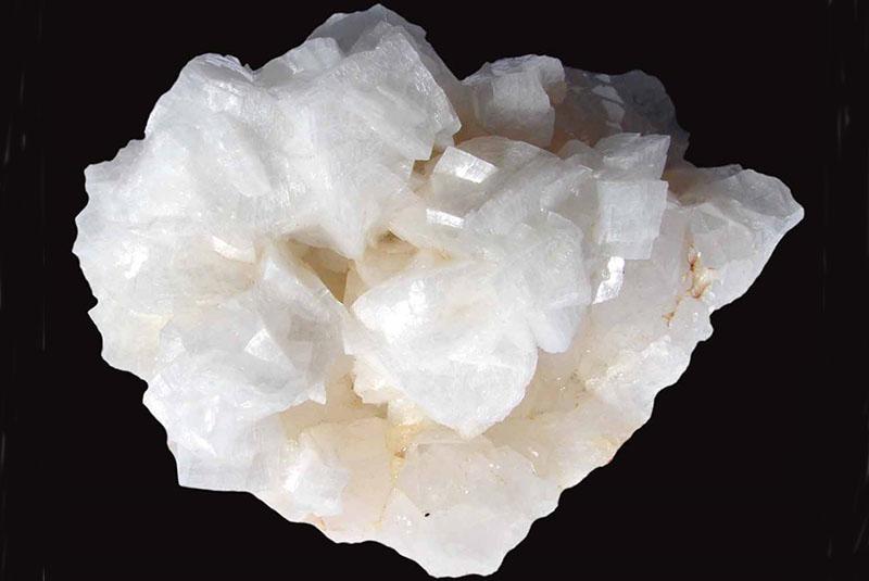 luonnollinen mineraali