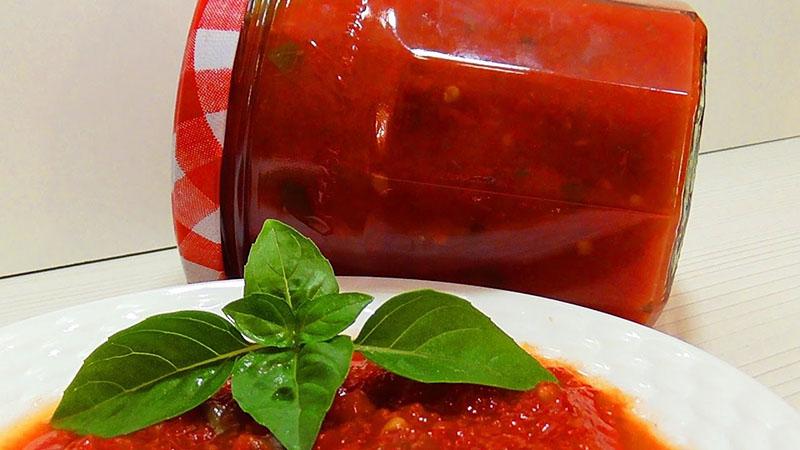 tomaattikastike reseptejä talvella