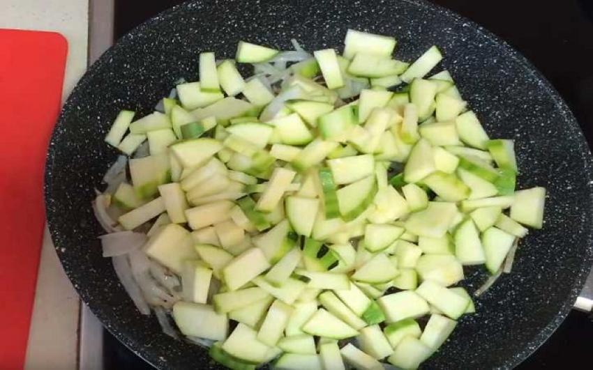 kuinka paljon kesäkurpitsaa muhennetaan